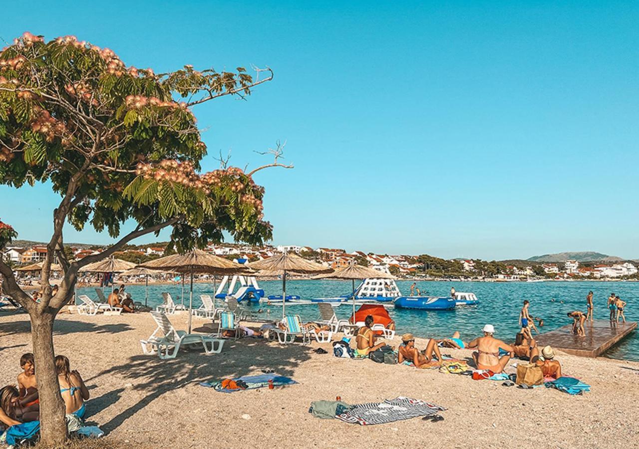 שיבניק Luxury Beach Apartment W Sunset Sea Views מראה חיצוני תמונה