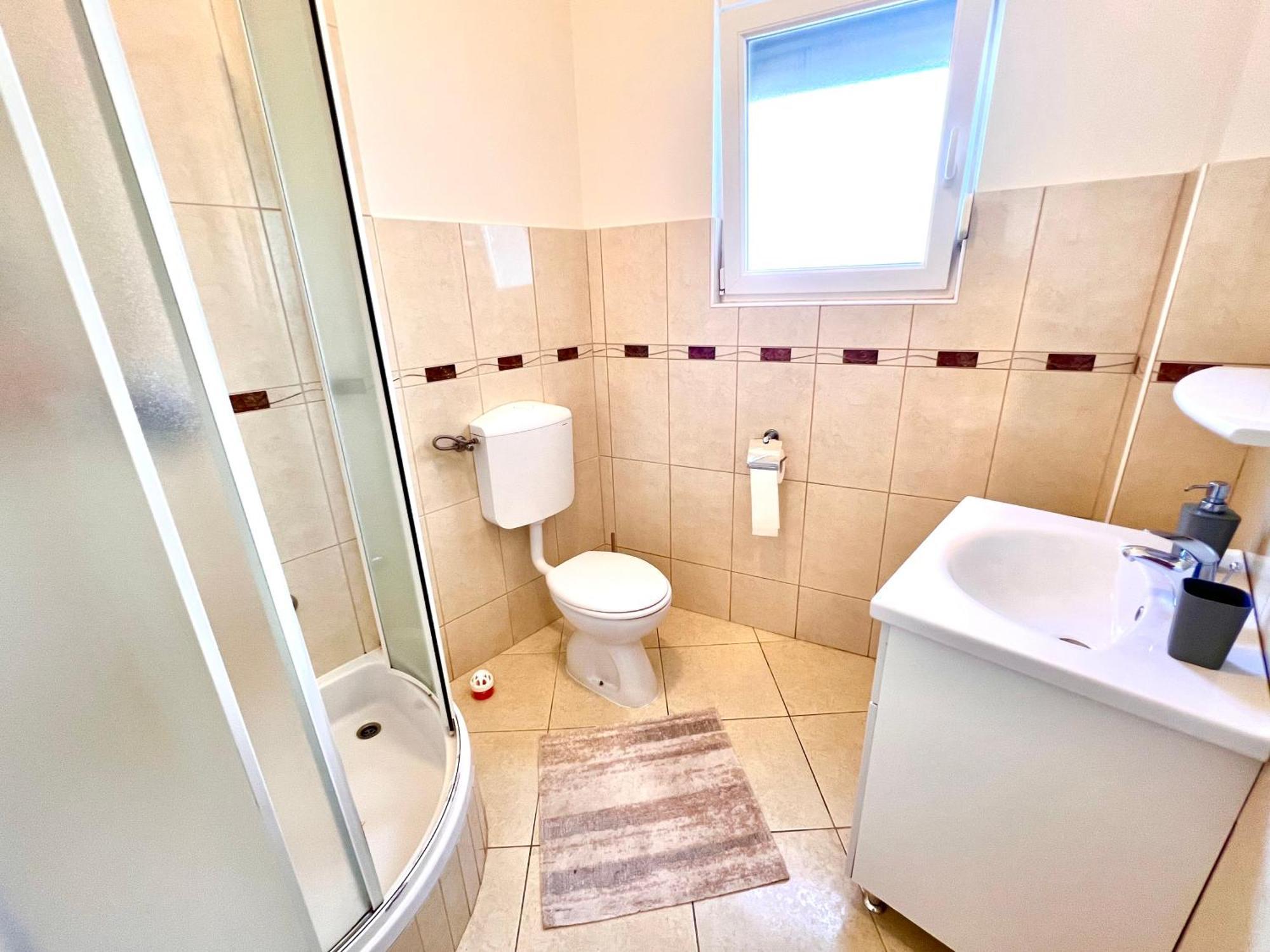 שיבניק Luxury Beach Apartment W Sunset Sea Views מראה חיצוני תמונה