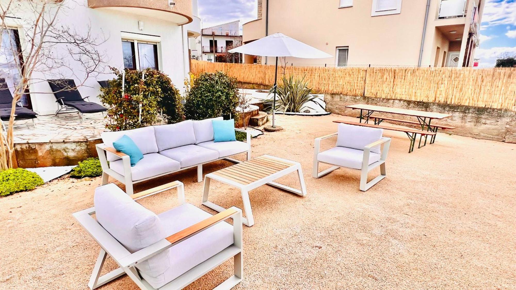 שיבניק Luxury Beach Apartment W Sunset Sea Views מראה חיצוני תמונה