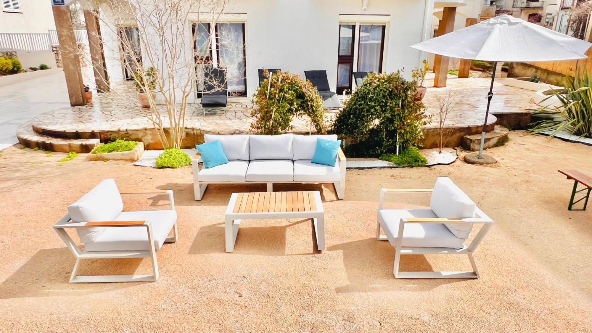 שיבניק Luxury Beach Apartment W Sunset Sea Views מראה חיצוני תמונה