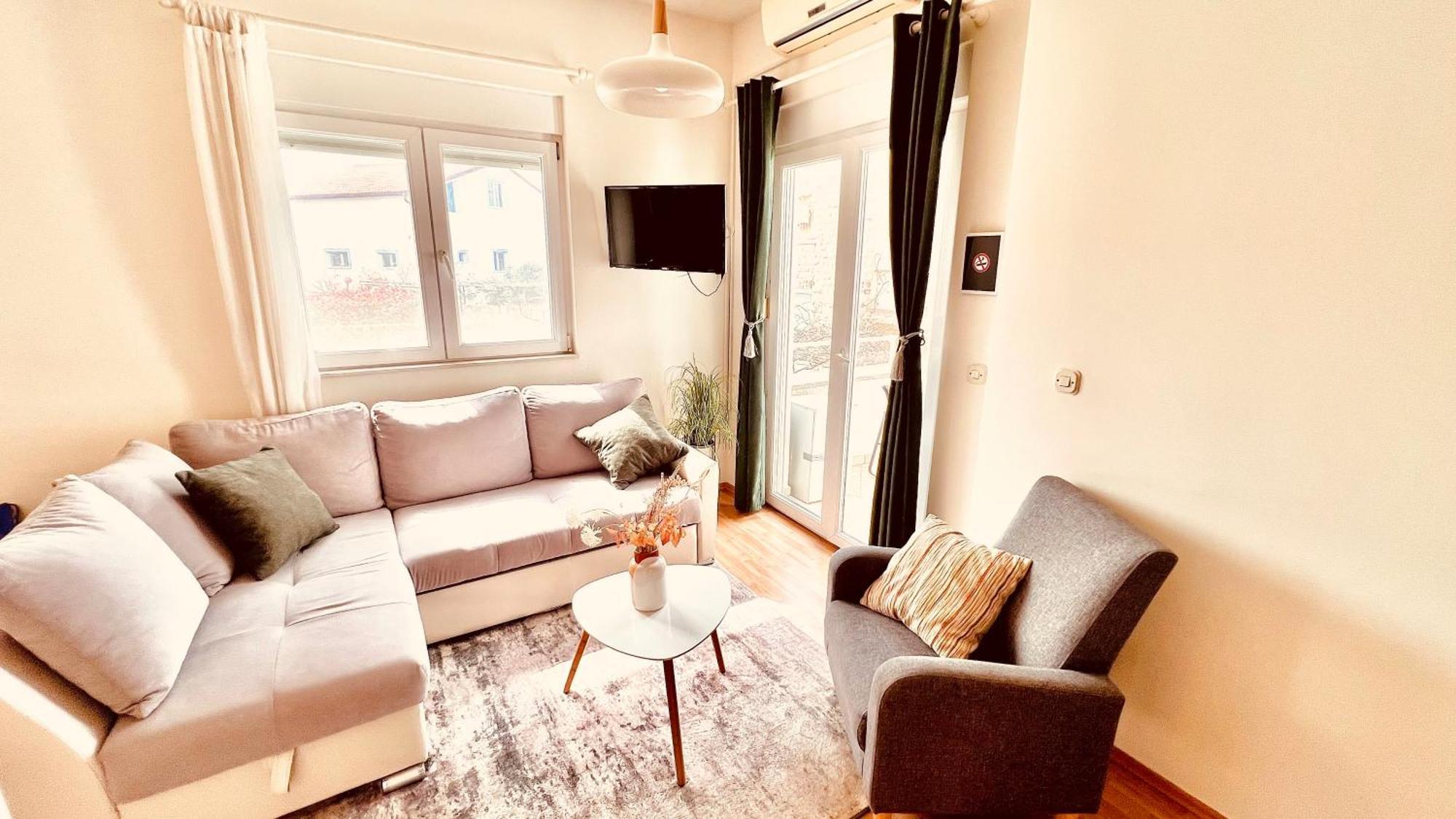 שיבניק Luxury Beach Apartment W Sunset Sea Views מראה חיצוני תמונה