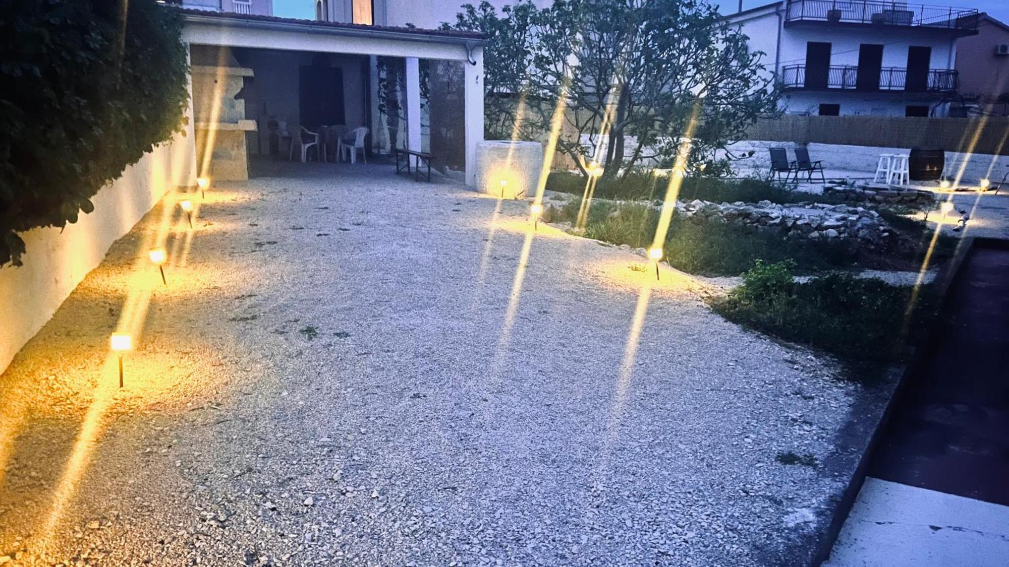 שיבניק Luxury Beach Apartment W Sunset Sea Views מראה חיצוני תמונה